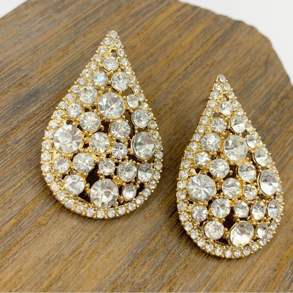 Sparkling clear rhinestone large teardrop shaped post earrings wedding formal - Picture 5 of 9